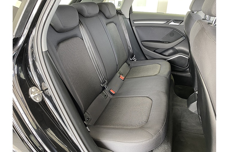 Audi 1.6 TDI SE Technik Sportback 5dr Diesel Manual Euro 6 (s/s) (110 ps)