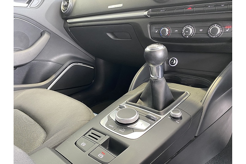 Audi 1.6 TDI SE Technik Sportback 5dr Diesel Manual Euro 6 (s/s) (110 ps)