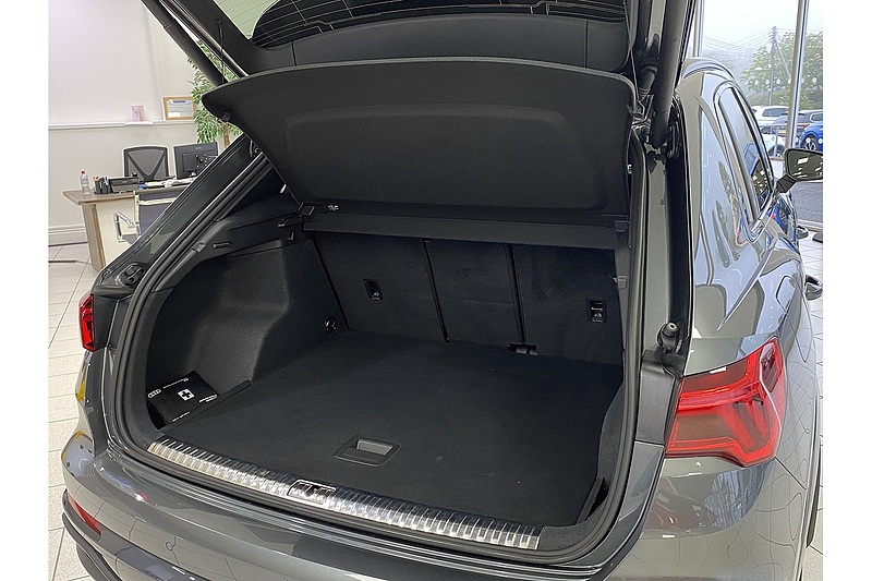 Audi 1.5 TFSI CoD 35 Black Edition SUV 5dr Petrol S Tronic Euro 6 (s/s) (150 ps)