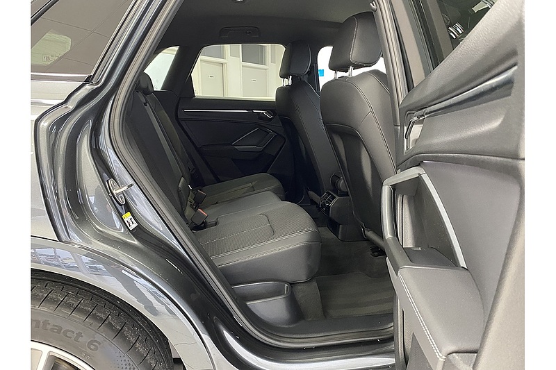 Audi 1.5 TFSI CoD 35 Black Edition SUV 5dr Petrol S Tronic Euro 6 (s/s) (150 ps)