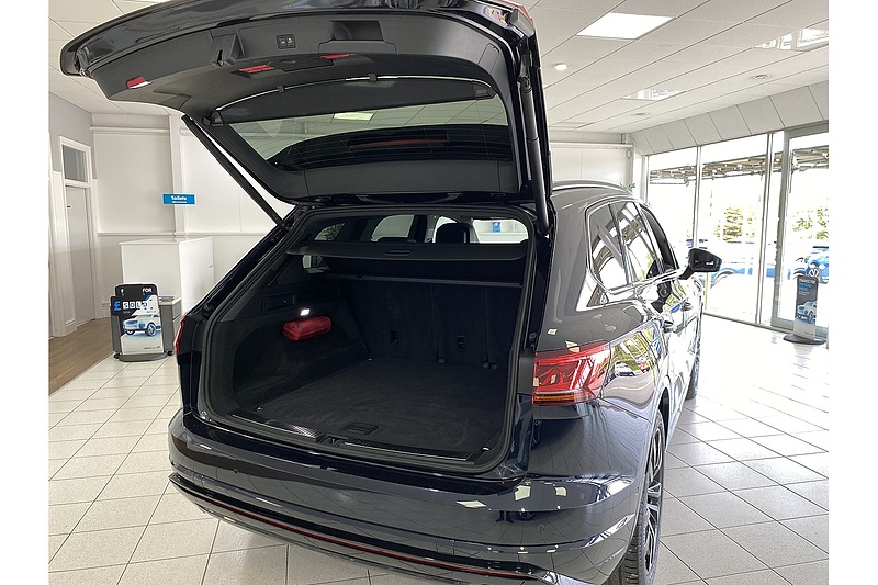 Volkswagen 3.0 TDI V6 Black Edition SUV 5dr Diesel Tiptronic 4Motion Euro 6 (s/s) (286 ps)