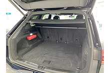21/21 Volkswagen Touareg  Black Edition 3.0 TDI V6 282PS 4Motion