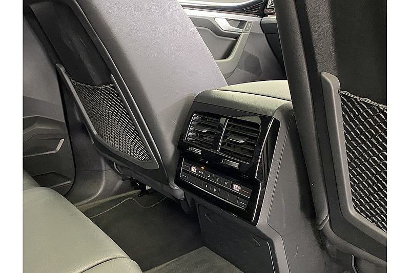 Volkswagen 3.0 TDI V6 Black Edition SUV 5dr Diesel Tiptronic 4Motion Euro 6 (s/s) (286 ps)