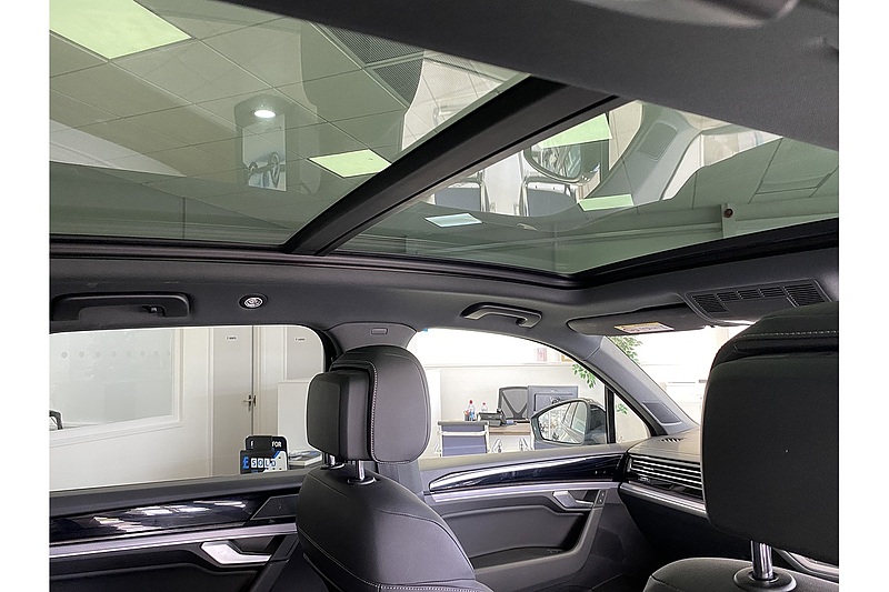 Volkswagen 3.0 TDI V6 Black Edition SUV 5dr Diesel Tiptronic 4Motion Euro 6 (s/s) (286 ps)