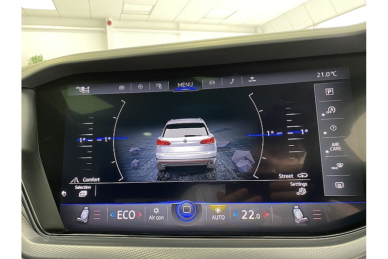 Volkswagen 3.0 TDI V6 Black Edition SUV 5dr Diesel Tiptronic 4Motion Euro 6 (s/s) (286 ps)