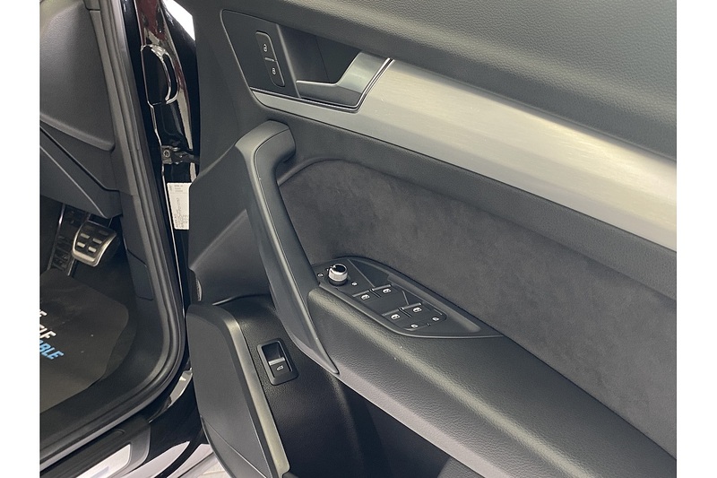 Audi 2.0 TDI 40 S line SUV 5dr Diesel S Tronic quattro Euro 6 (s/s) (204 ps)