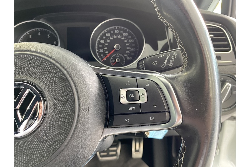 Volkswagen R-Line Tsi Evo Dsg 1.5 5dr Hatchback Semi Auto Petrol