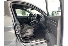19/19 Audi Q3 2.0 TFSI 40 S line Petrol S Tronic Quattro 190 ps