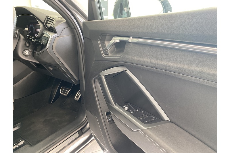 Audi 2.0 TFSI 40 S line SUV 5dr Petrol S Tronic quattro Euro 6 (s/s) (190 ps)