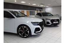 19/19 Audi Q3 2.0 TFSI 40 S line Petrol S Tronic Quattro 190 ps