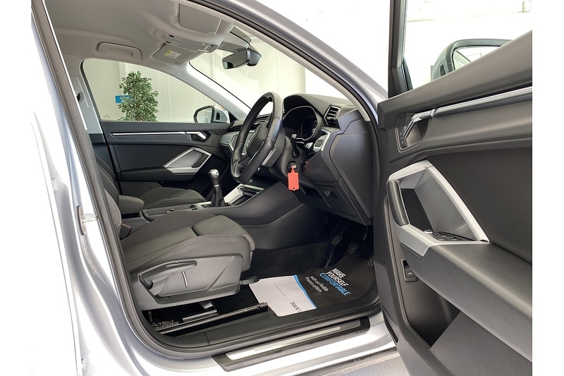 Audi 2.0 TDI 35 Sport SUV 5dr Diesel Manual quattro Euro 6 (s/s) (150 ps)