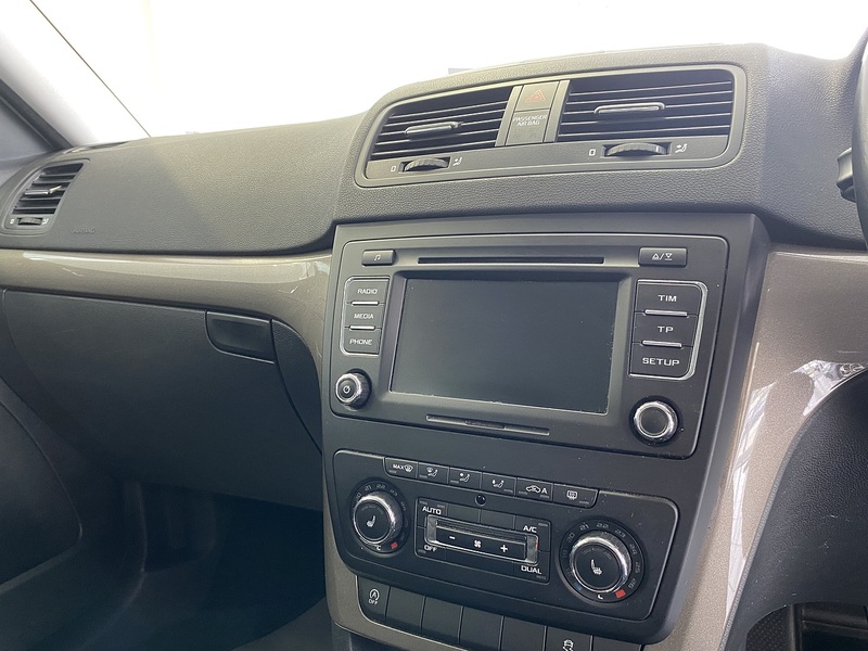 Skoda 1.6 TDI GreenLine II Elegance SUV 5dr Diesel Manual Euro 5 (s/s) (105 ps)