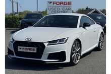 22/22 Audi TT Black Edition Coupe 40 TFSI S-Tronic 7 SPEED 200PS