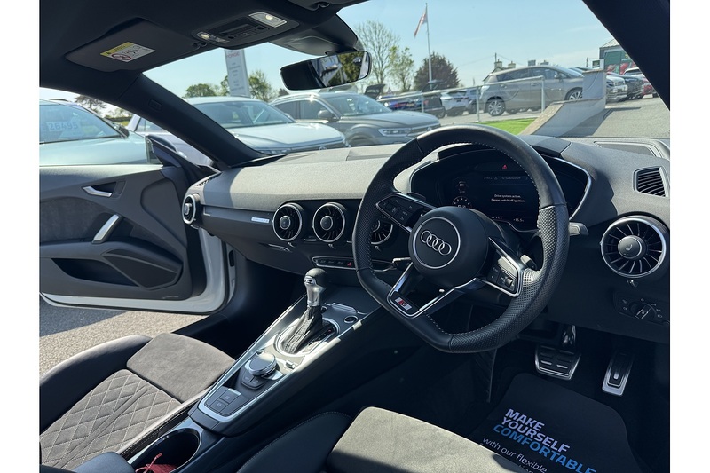Audi 2.0 TFSI 40 Black Edition Coupe 3dr Petrol S Tronic Euro 6 (s/s) (197 ps)