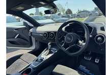 22/22 Audi TT Black Edition Coupe 40 TFSI S-Tronic 7 SPEED 200PS