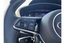 22/22 Audi TT Black Edition Coupe 40 TFSI S-Tronic 7 SPEED 200PS