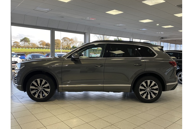 Volkswagen 3.0 TDI V6 SEL Tech SUV 5dr Diesel Tiptronic 4Motion Euro 6 (s/s) (286 ps)