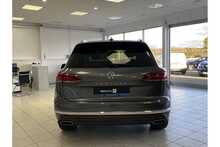 20/70 Volkswagen Touareg 3.0 TDI V6 SEL Tech Tiptronic 4Motion 286 ps