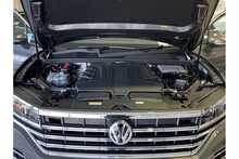 20/70 Volkswagen Touareg 3.0 TDI V6 SEL Tech Tiptronic 4Motion 286 ps