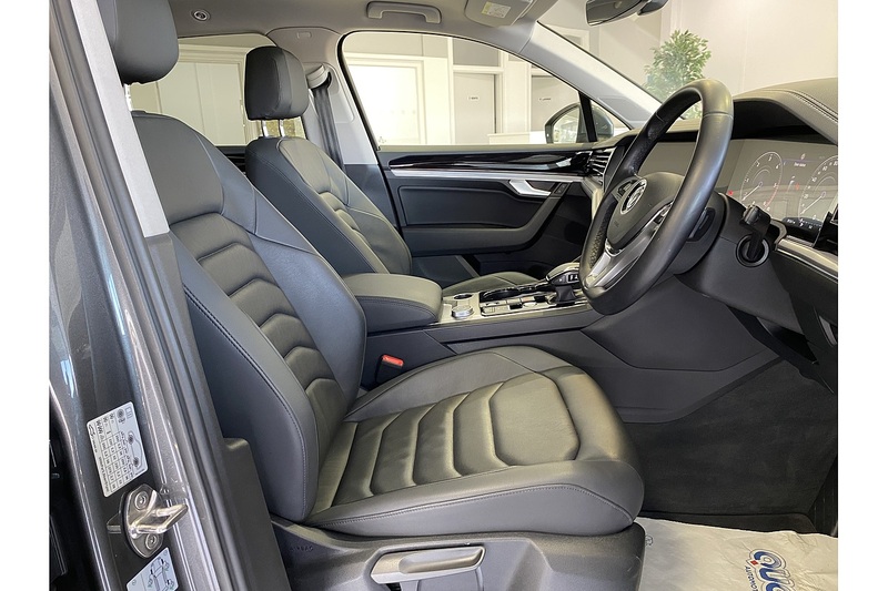 Volkswagen 3.0 TDI V6 SEL Tech SUV 5dr Diesel Tiptronic 4Motion Euro 6 (s/s) (286 ps)