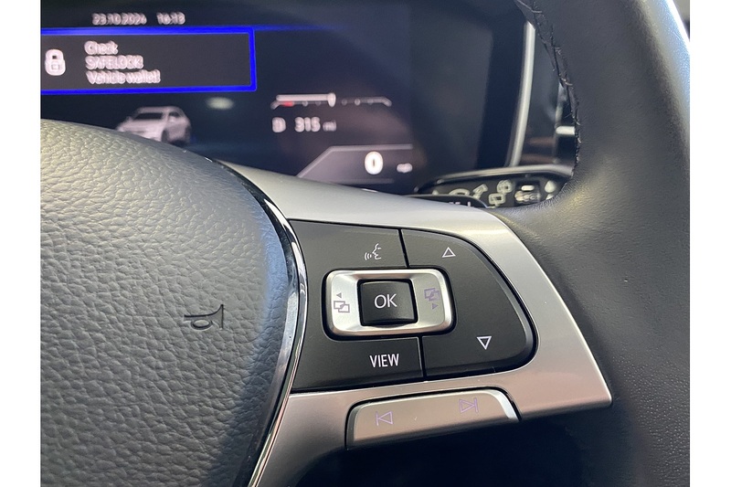 Volkswagen 3.0 TDI V6 SEL Tech SUV 5dr Diesel Tiptronic 4Motion Euro 6 (s/s) (286 ps)