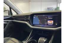 20/70 Volkswagen Touareg 3.0 TDI V6 SEL Tech Tiptronic 4Motion 286 ps