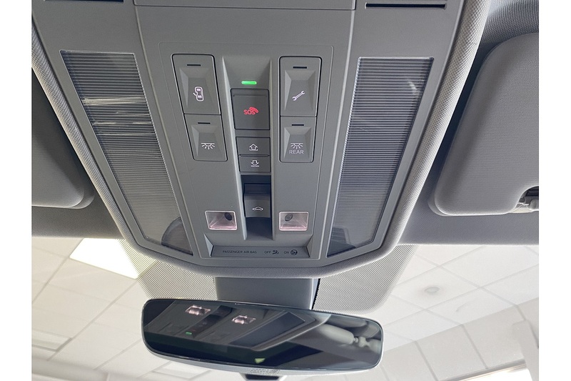 Volkswagen 3.0 TDI V6 SEL Tech SUV 5dr Diesel Tiptronic 4Motion Euro 6 (s/s) (286 ps)