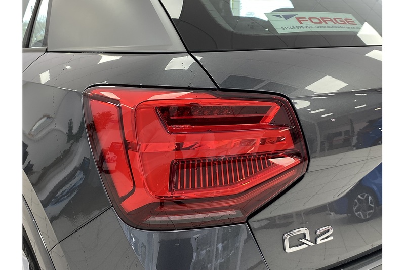 Audi 1.5 TFSI CoD 35 S line SUV 5dr Petrol S Tronic Euro 6 (s/s) (150 ps)