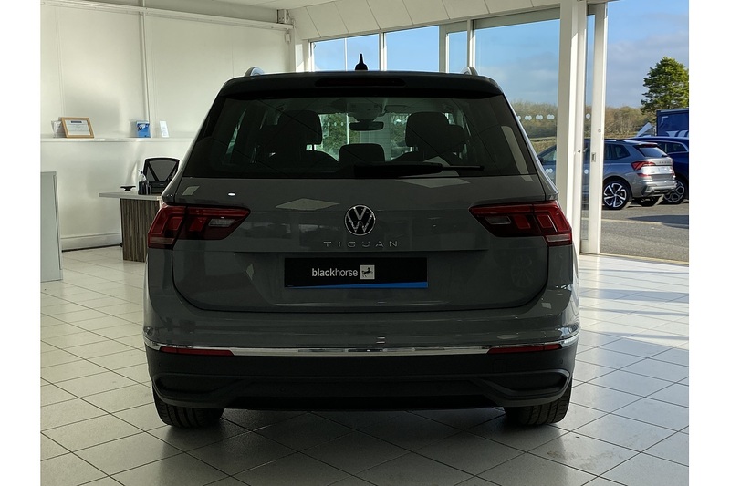 Volkswagen 1.5 TSI Life SUV 5dr Petrol DSG Euro 6 (s/s) (150 ps)