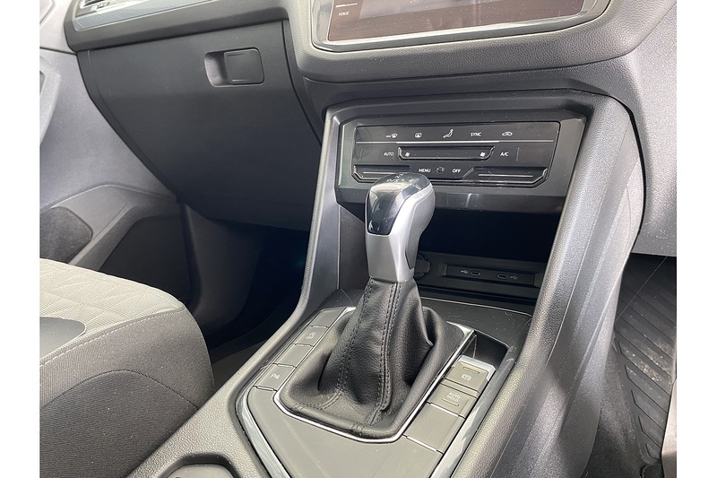 Volkswagen 1.5 TSI Life SUV 5dr Petrol DSG Euro 6 (s/s) (150 ps)