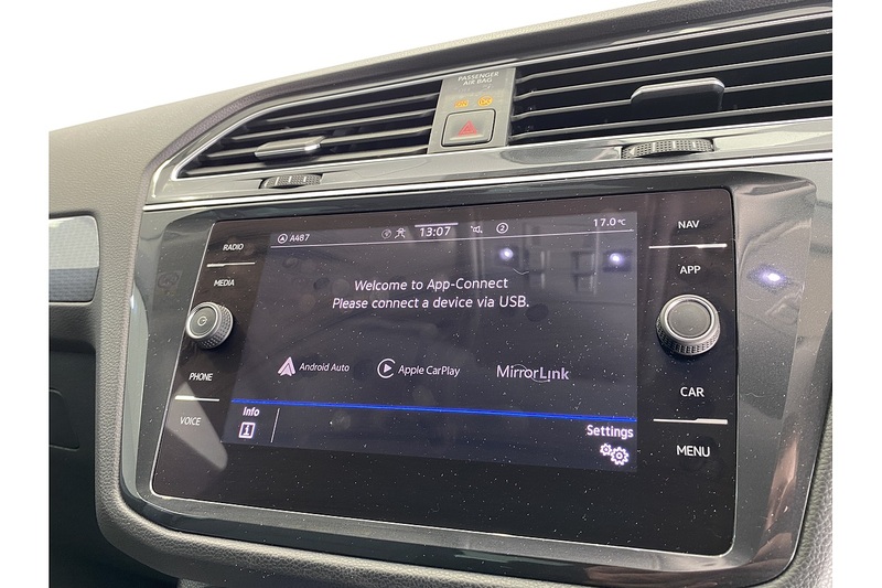 Volkswagen 1.5 TSI Life SUV 5dr Petrol DSG Euro 6 (s/s) (150 ps)