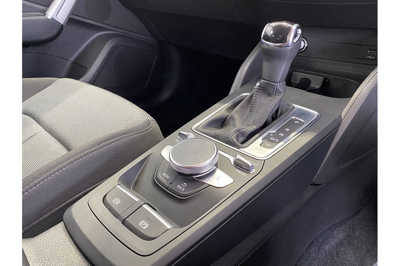 Audi 1.5 TFSI CoD 35 Sport SUV 5dr Petrol S Tronic Euro 6 (s/s) (150 ps)