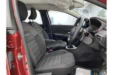 21/21 Dacia Sandero 1.0 TCe Comfort Hatchback 90 ps