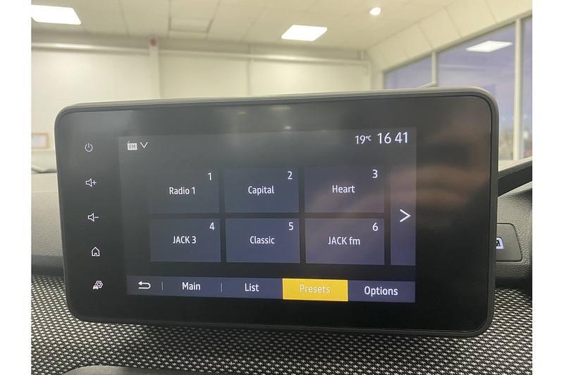 Dacia 1.0 TCe Comfort Hatchback 5dr Petrol Manual Euro 6 (s/s) (90 ps)