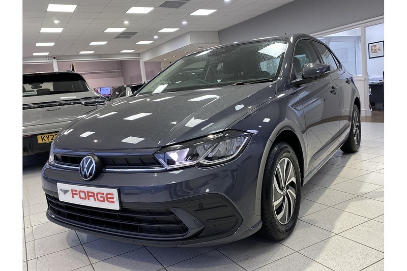 Volkswagen 1.0 TSI Life Hatchback 5dr Petrol Manual Euro 6 (s/s) (95 ps)