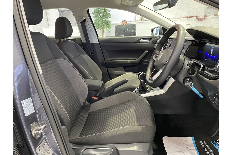 Volkswagen 1.0 TSI Life Hatchback 5dr Petrol Manual Euro 6 (s/s) (95 ps)