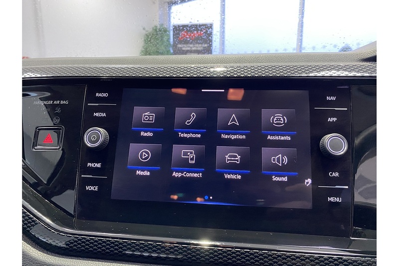 Volkswagen 1.0 TSI Life Hatchback 5dr Petrol Manual Euro 6 (s/s) (95 ps)