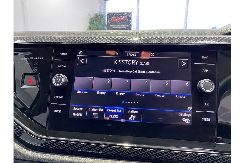 Volkswagen 1.0 TSI Life Hatchback 5dr Petrol Manual Euro 6 (s/s) (95 ps)