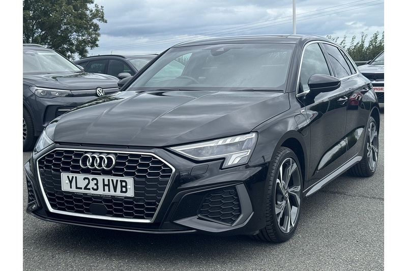 Audi 1.4 TFSIe 40 S line Sportback 5dr Petrol Plug-in Hybrid S Tronic Euro 6 (s/s) 13kWh (204 ps)