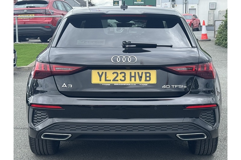 Audi 1.4 TFSIe 40 S line Sportback 5dr Petrol Plug-in Hybrid S Tronic Euro 6 (s/s) 13kWh (204 ps)