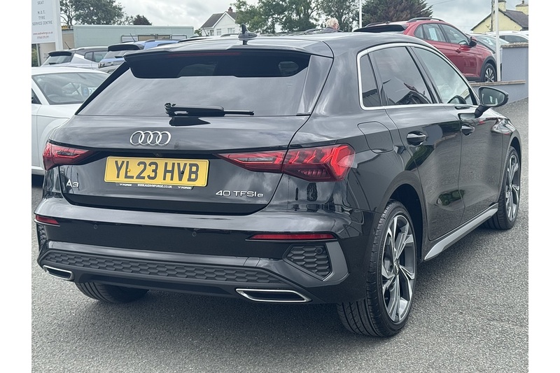 Audi 1.4 TFSIe 40 S line Sportback 5dr Petrol Plug-in Hybrid S Tronic Euro 6 (s/s) 13kWh (204 ps)