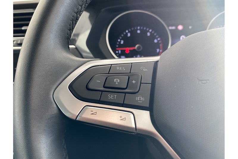 Volkswagen 1.5 TSI Life SUV 5dr Petrol DSG Euro 6 (s/s) (150 ps)