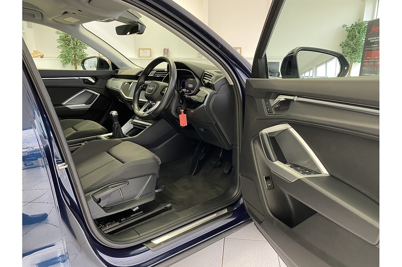 Audi 1.5 TFSI CoD 35 Sport SUV 5dr Petrol Manual Euro 6 (s/s) (150 ps)