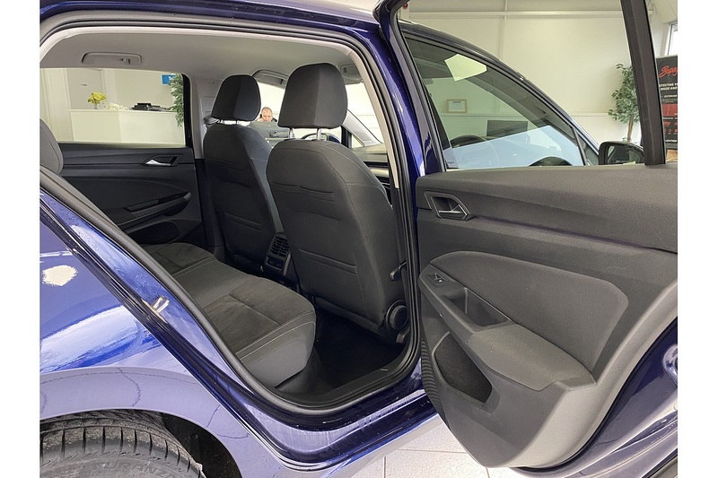 Volkswagen 2.0 TDI Style Hatchback 5dr Diesel DSG Euro 6 (s/s) (150 ps)