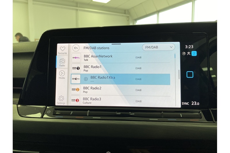 Volkswagen 2.0 TDI Style Hatchback 5dr Diesel DSG Euro 6 (s/s) (150 ps)