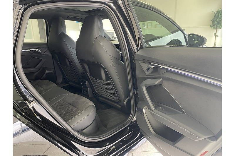 Audi 2.0 TFSI Vorsprung Saloon 4dr Petrol S Tronic quattro Euro 6 (s/s) (310 ps)