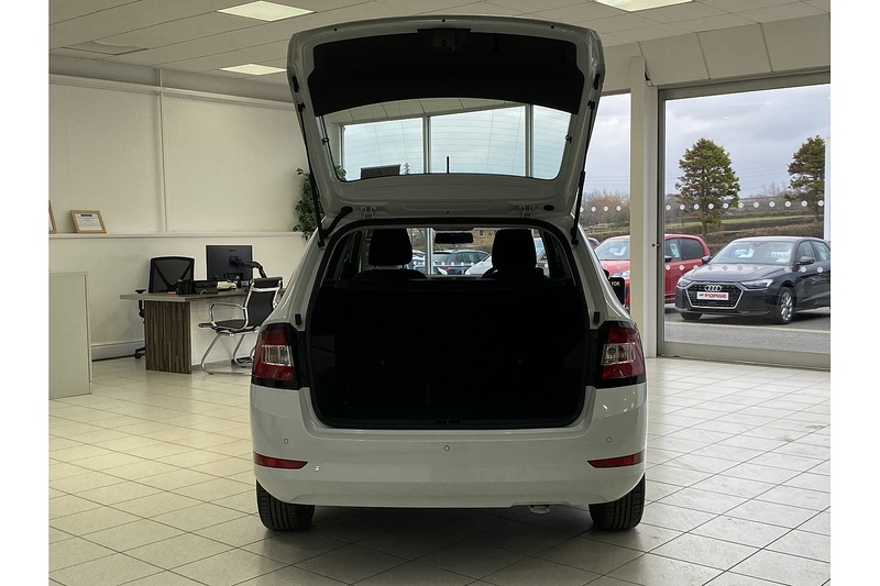 Skoda 1.0 TSI SE Estate 5dr Petrol Manual Euro 6 (s/s) (110 ps)