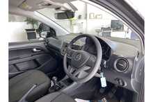 22/22 Volkswagen up! 1.0 up! Hatchback Petrol Manual