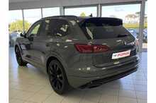 20/20 Volkswagen Touareg 3.0 TDI V6 Black Edition