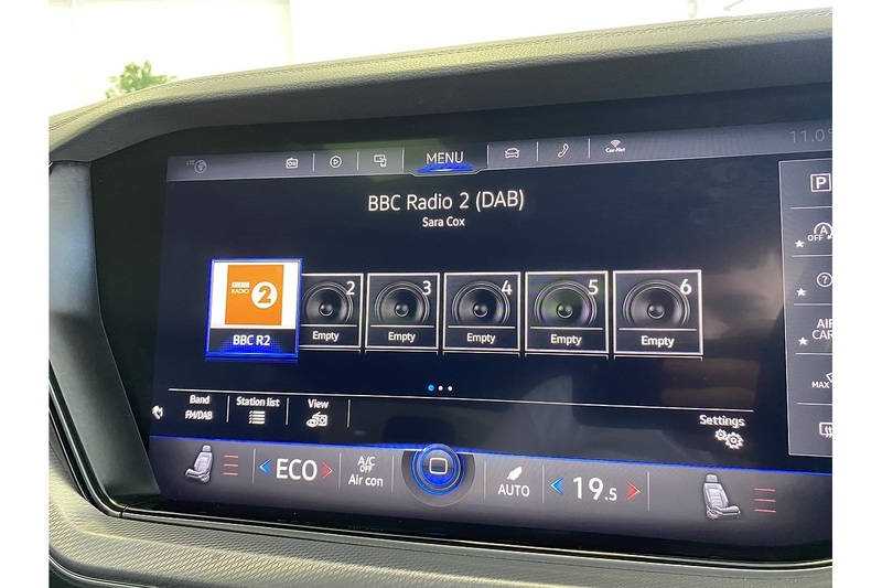 Volkswagen 3.0 TDI V6 Black Edition SUV 5dr Diesel Tiptronic 4Motion Euro 6 (s/s) (286 ps)